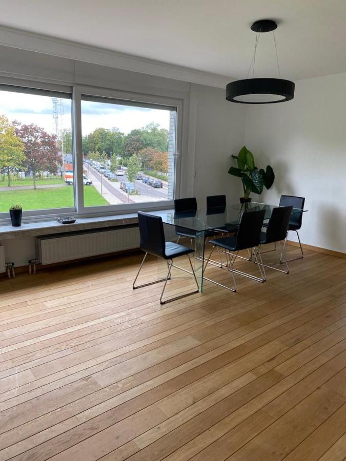 Lichtrijk Mooi Appartement Met Zicht Op Hof Van Roosendael Antwerpen Exterior foto