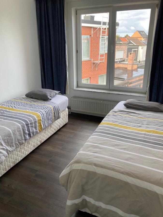 Lichtrijk Mooi Appartement Met Zicht Op Hof Van Roosendael Antwerpen Exterior foto